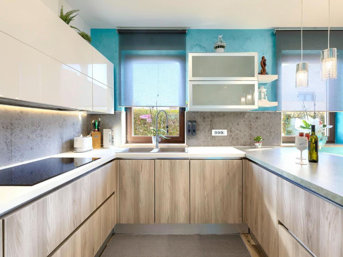 Holiday Home Villa Amaii By Interhome Karigador Eksteriør billede